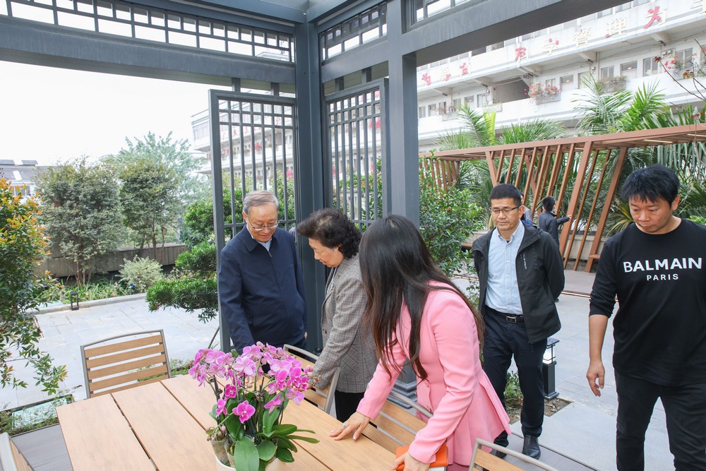 民建中央副主席李世杰、民建廣東省委會主委李心、民建肇慶市委會主委潘銳波一行高登調(diào)研工作