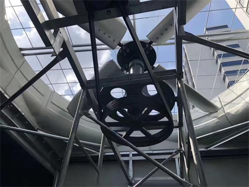 靜音箱式柴油發(fā)電機(jī)組的特點(diǎn)